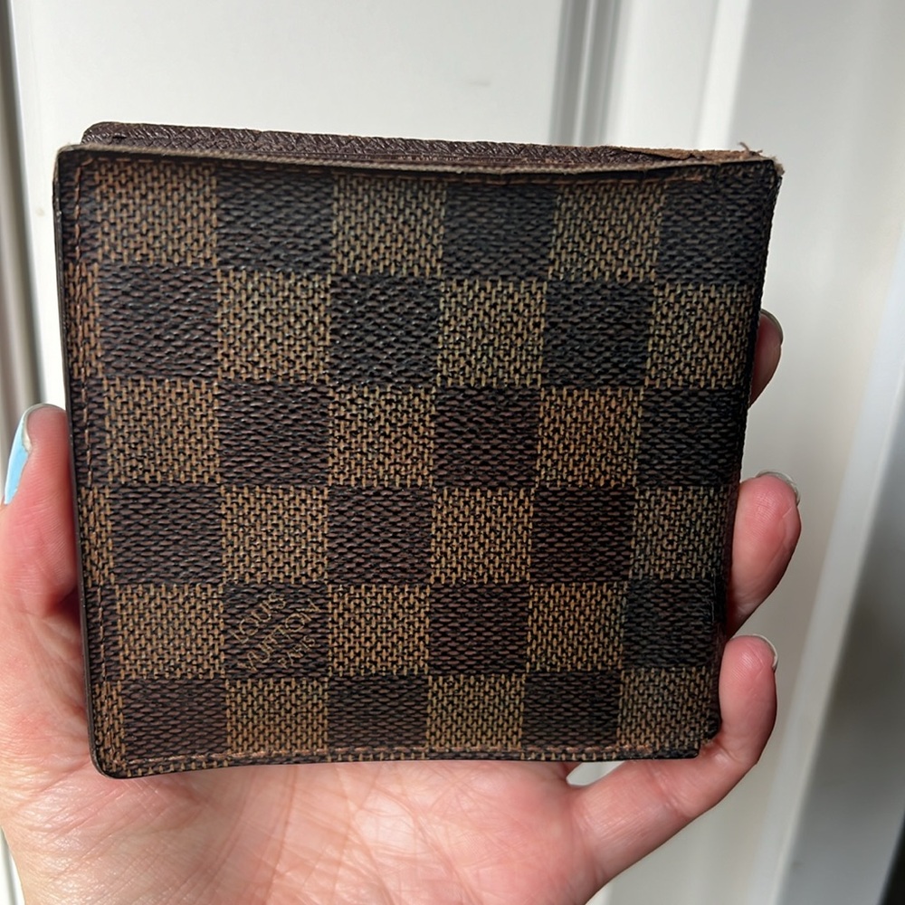 Authentic Louis Vuitton Damier Ebene Bifold Wallet - Picture 3 of 10